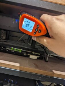 機器上方層板溫度46.1